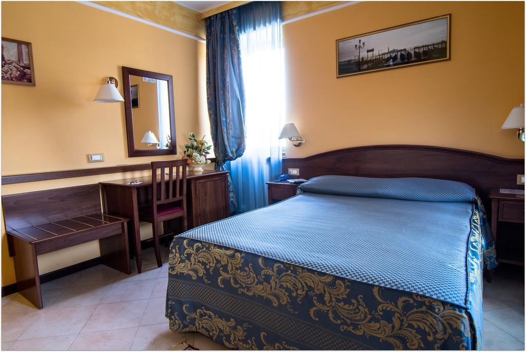 B&B Degli Amici Ciampino Rom bilde