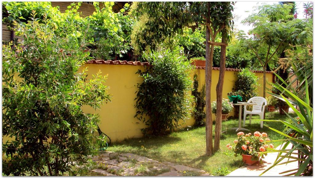 B&B Degli Amici Ciampino Eksteriør bilde